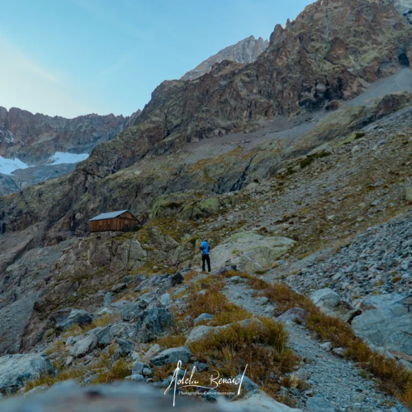 Enfin le refuge - Adelin Benard - Photographie d'art en montagne - Série Face à Face
